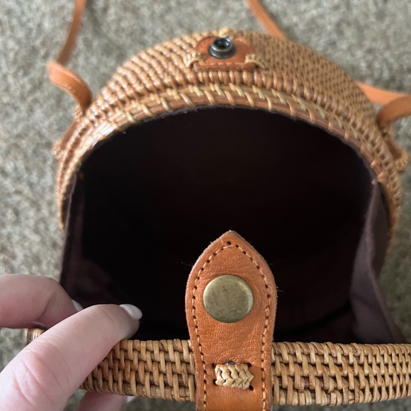 Tan rattan crossbody - Picture 2 of 2